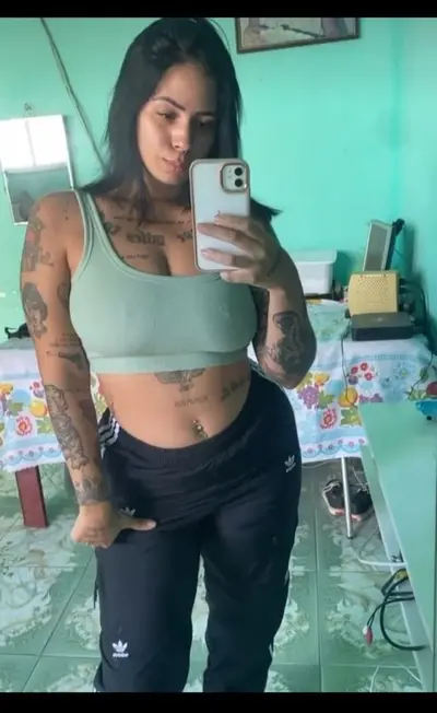 Pendeja Argentina morocha tatuada con enorme Culote rico tetona nudes cover image