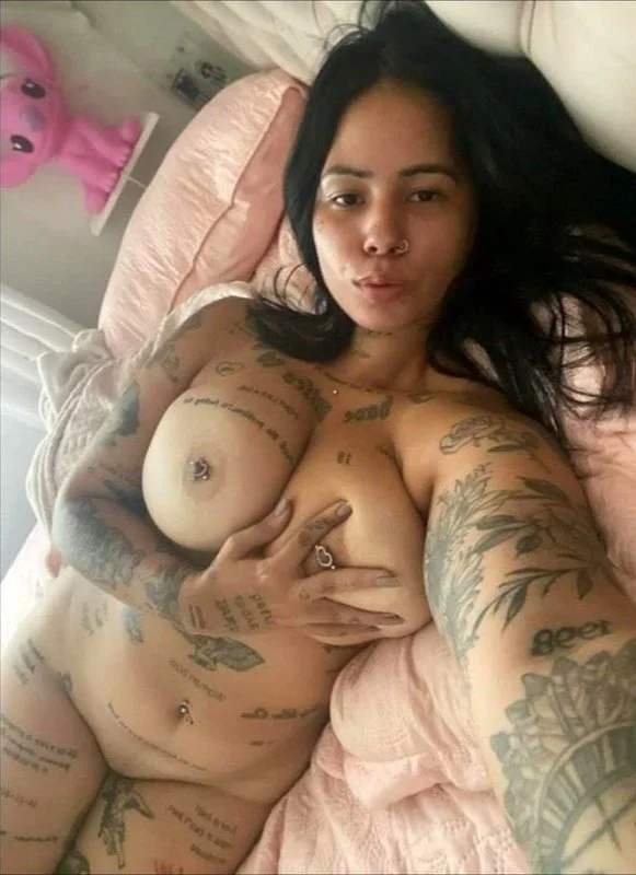 Pendeja Argentina morocha tatuada con enorme Culote rico tetona nudes image 17