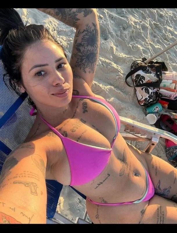 Pendeja Argentina morocha tatuada con enorme Culote rico tetona nudes image 2
