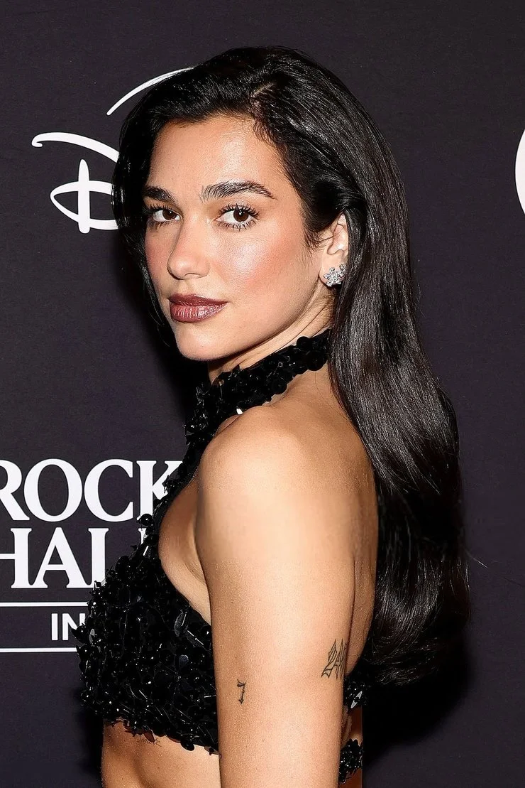 Sexiest Celebs I’ve Ever Seen No.7: Dua Lipa (British-Albanian singer) image 7