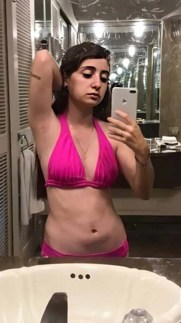 Flaca mexicana con lindos senos image 14