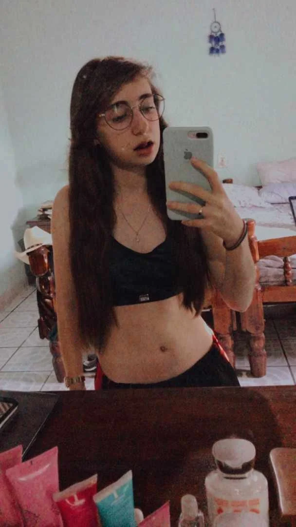 Flaca mexicana con lindos senos image 4