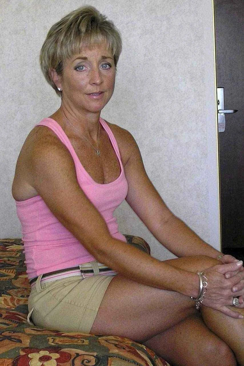 Sexy Fit Hotwife Joan image 22