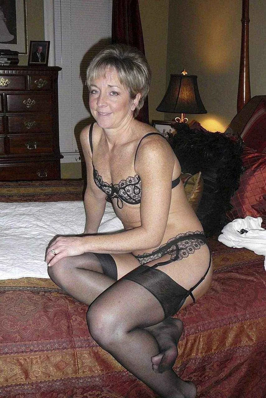 Sexy Fit Hotwife Joan image 28