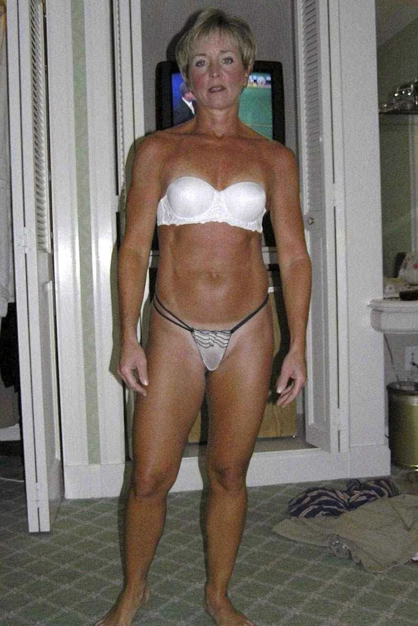 Sexy Fit Hotwife Joan image 42