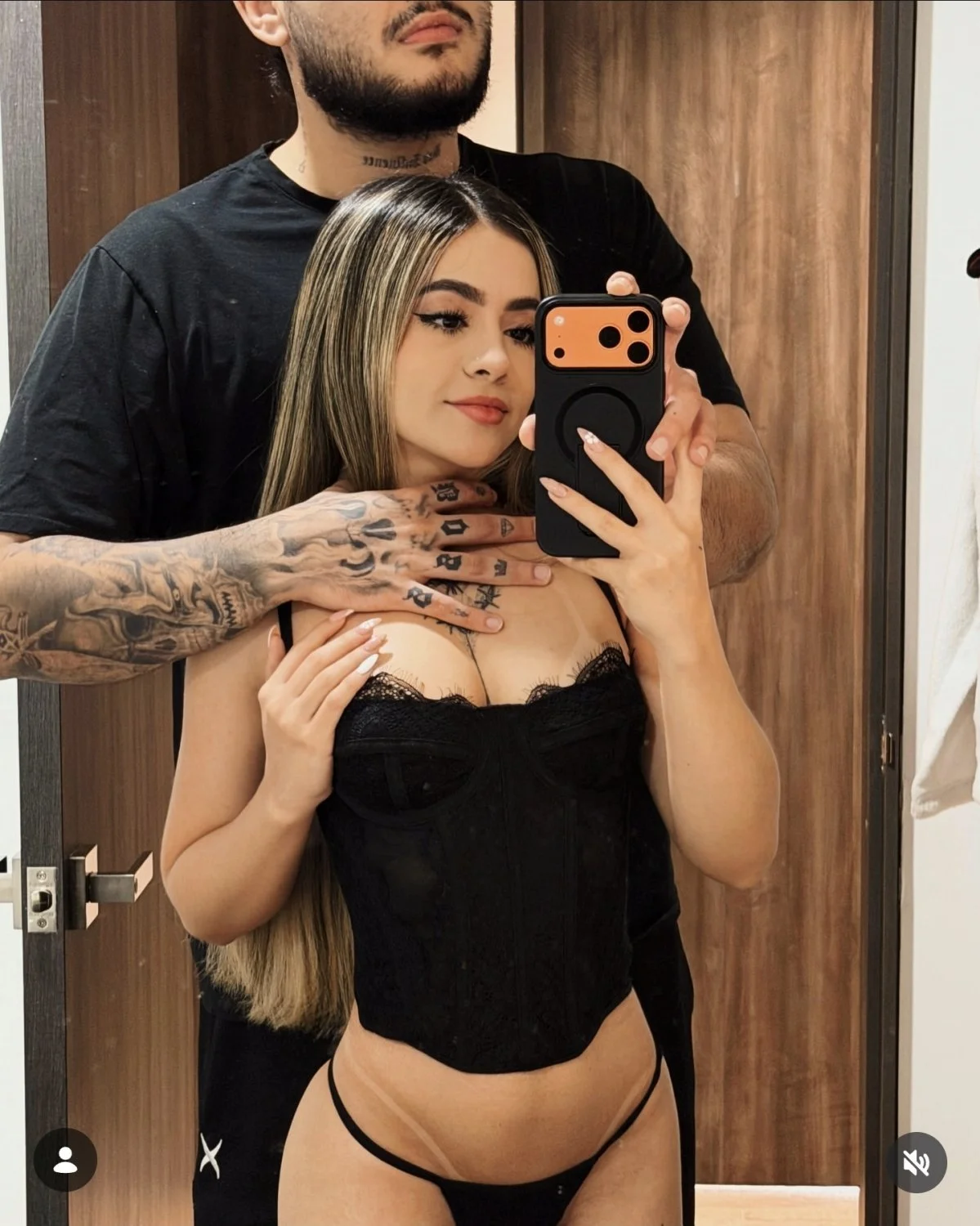 Novinha loirinha princesinha zona sul tatuada delicinha demais image 3