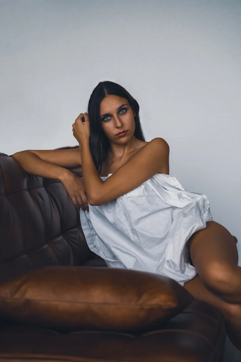 Sara’s Boudoir image 6