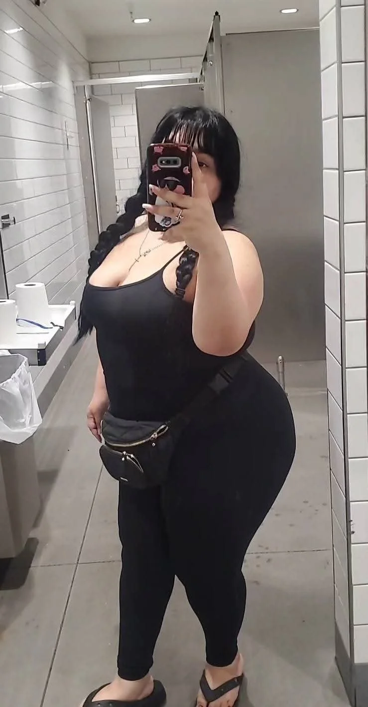 Corpus BBWs Crystal and Victoria (will update) image 9
