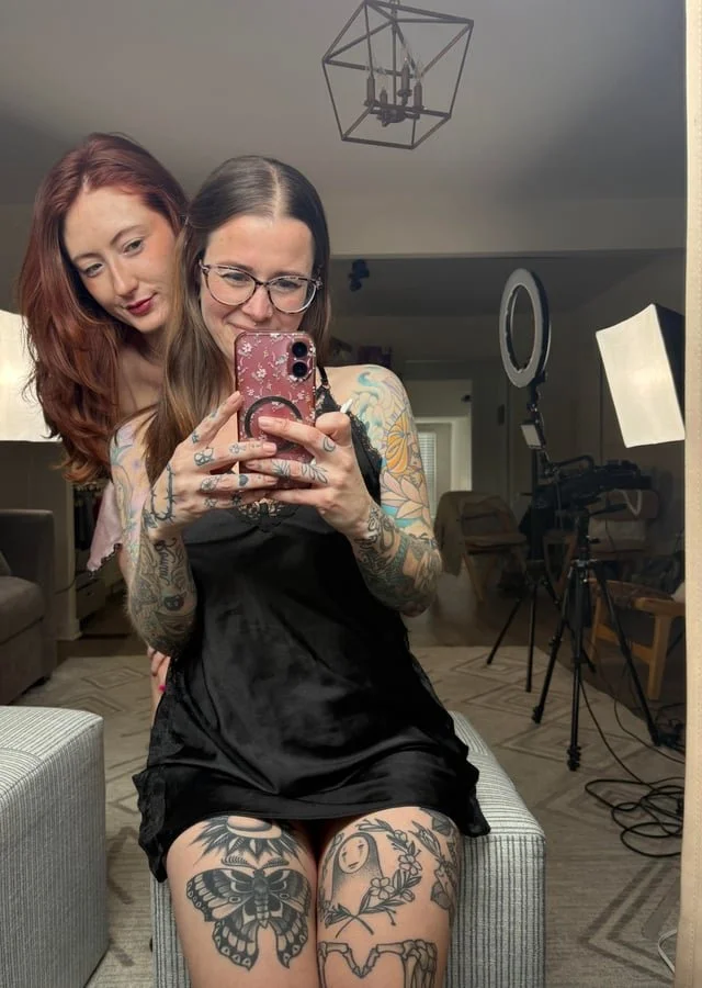 Sexy Rocker Natural Tits pt8 image 4