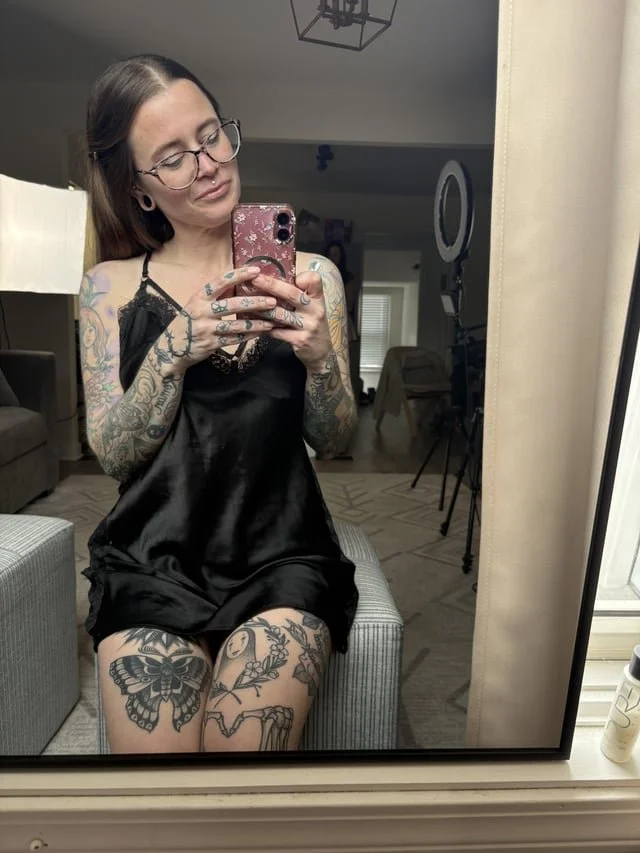 Sexy Rocker Natural Tits pt8 image 5