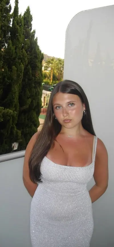Sexy irl goddess cover image