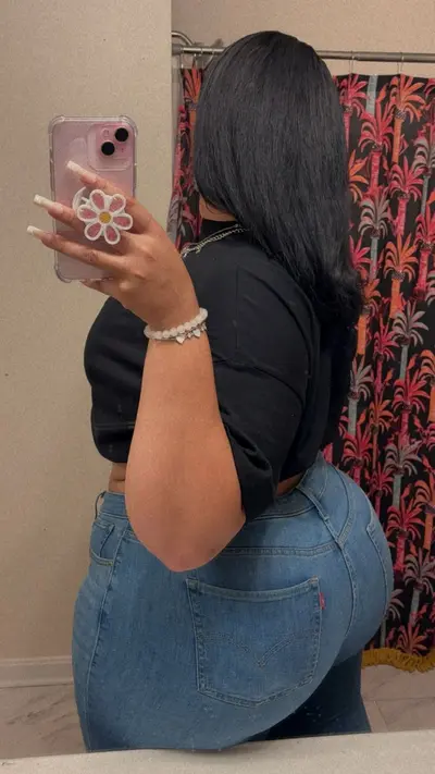 Thick ass Latina hoe cover image