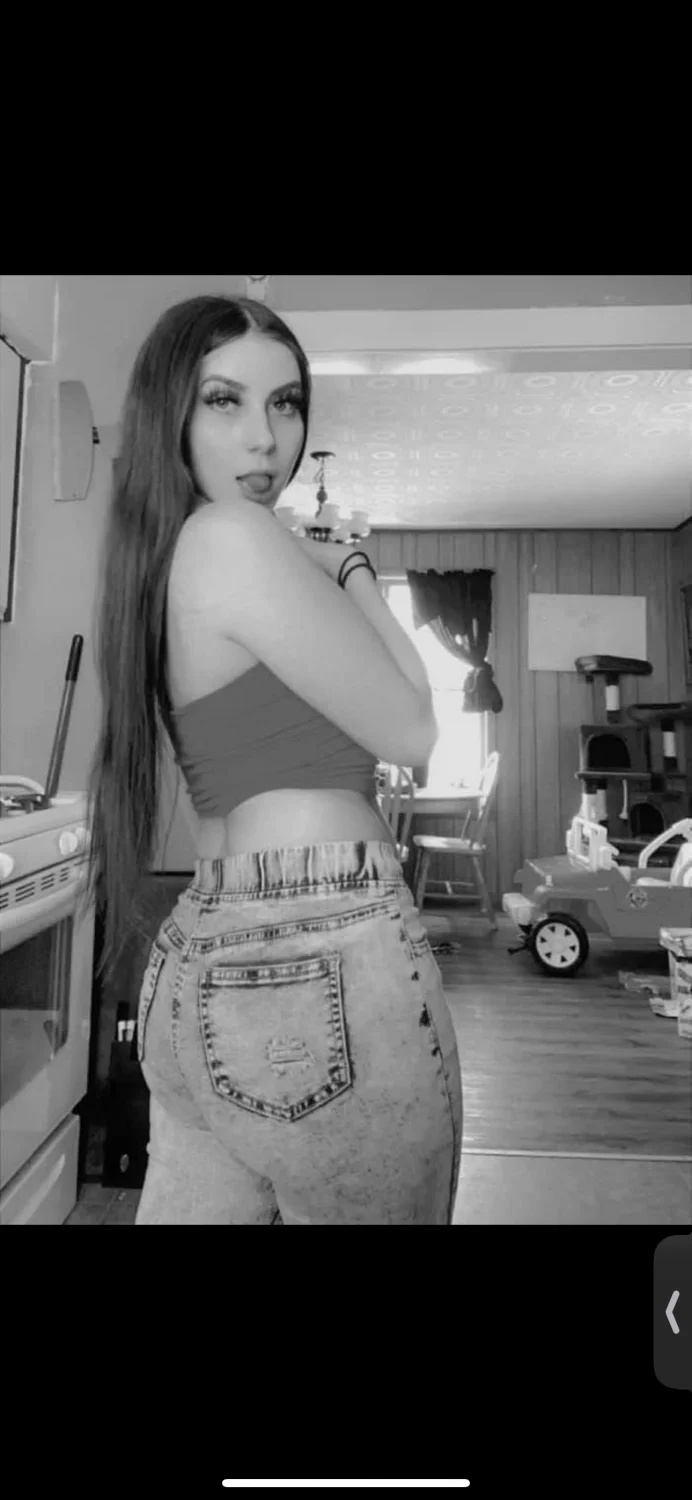 Thick White bitch from Wisconsin named Haley image 7