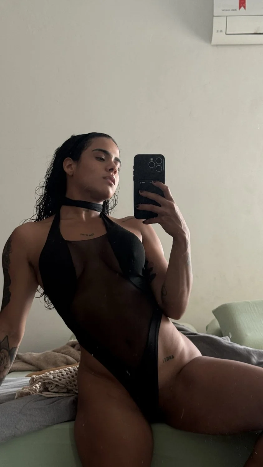 Novinha morena cavalona sentando gostoso no moreno bem dotado image 14