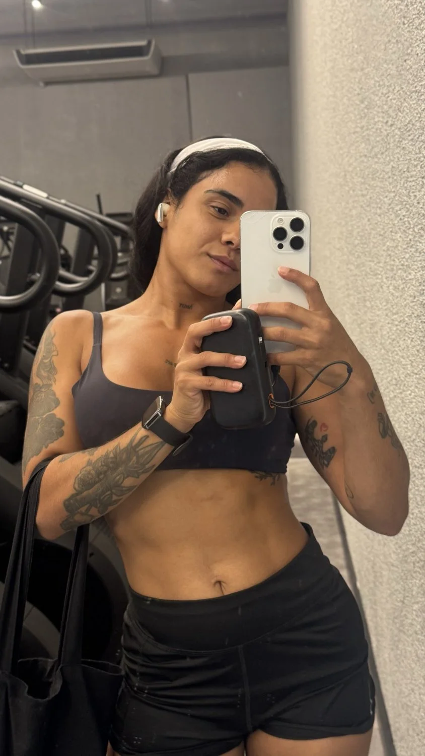 Novinha morena cavalona sentando gostoso no moreno bem dotado image 3