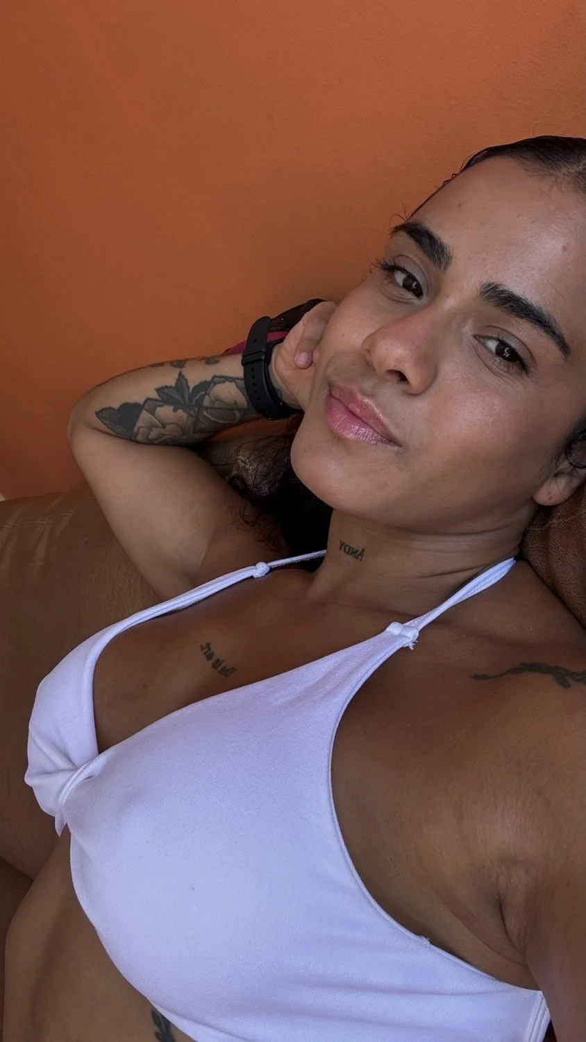 Novinha morena cavalona sentando gostoso no moreno bem dotado image 5