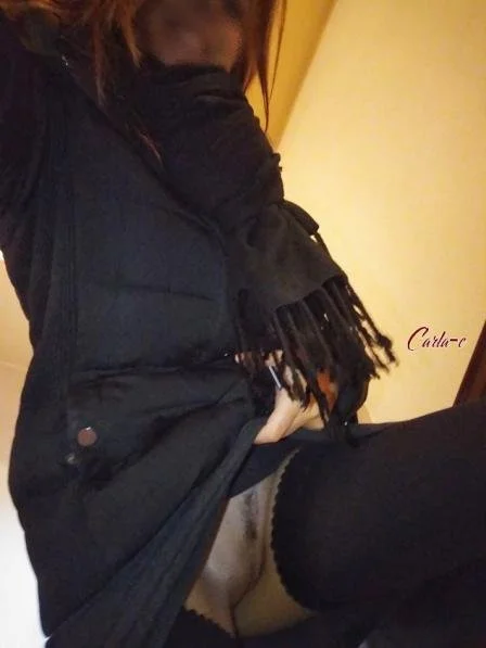 Carla C - French exhibitionnist main image