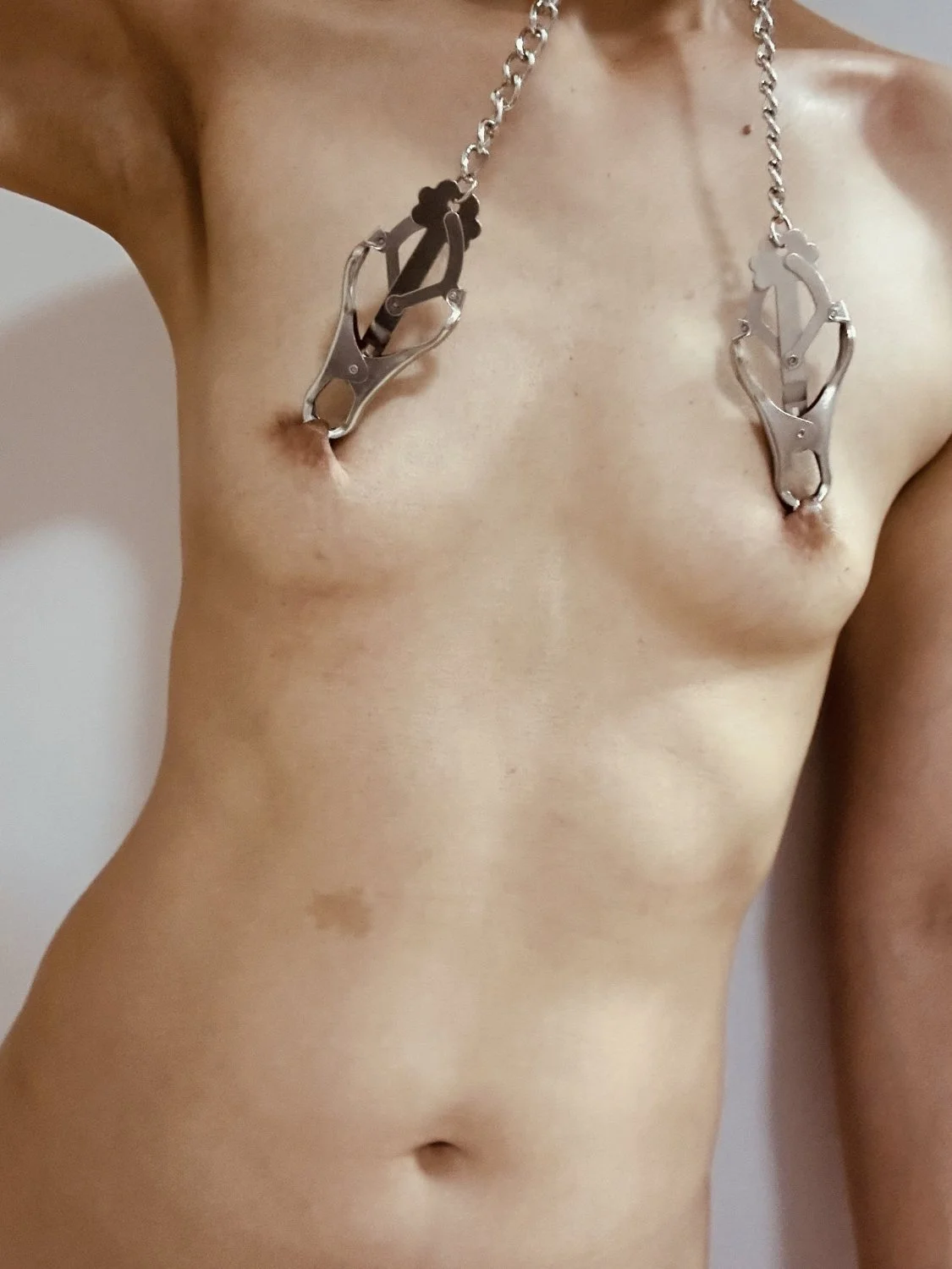 Asian slave Katie exposing her torture image 13