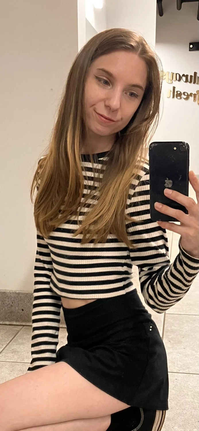 my wife’s faceporn selfies🤤 image 24