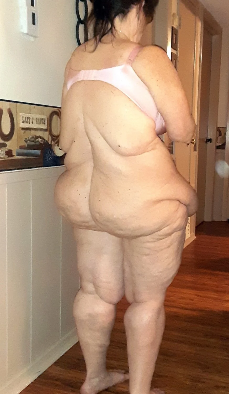 Bbw saggy tits, saggy belly, fat ass, slutty feet wife image 8