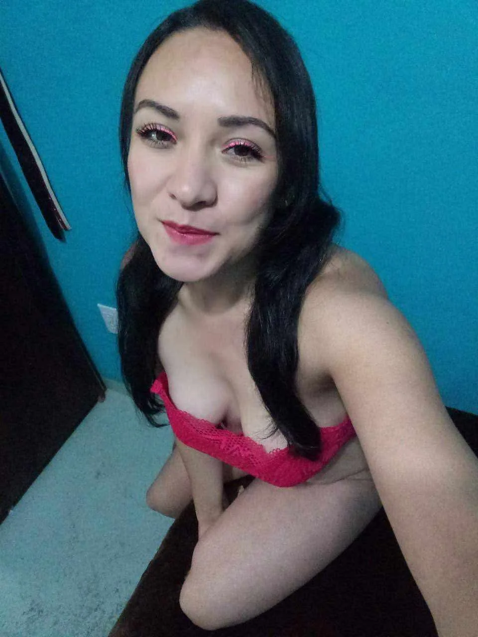 Puta embarazada image 19