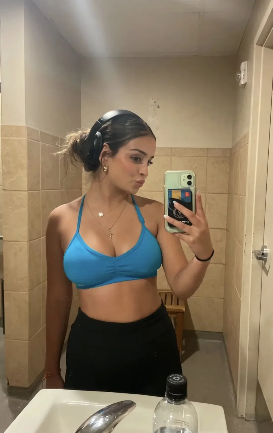 College girl Mariana Miami image 23