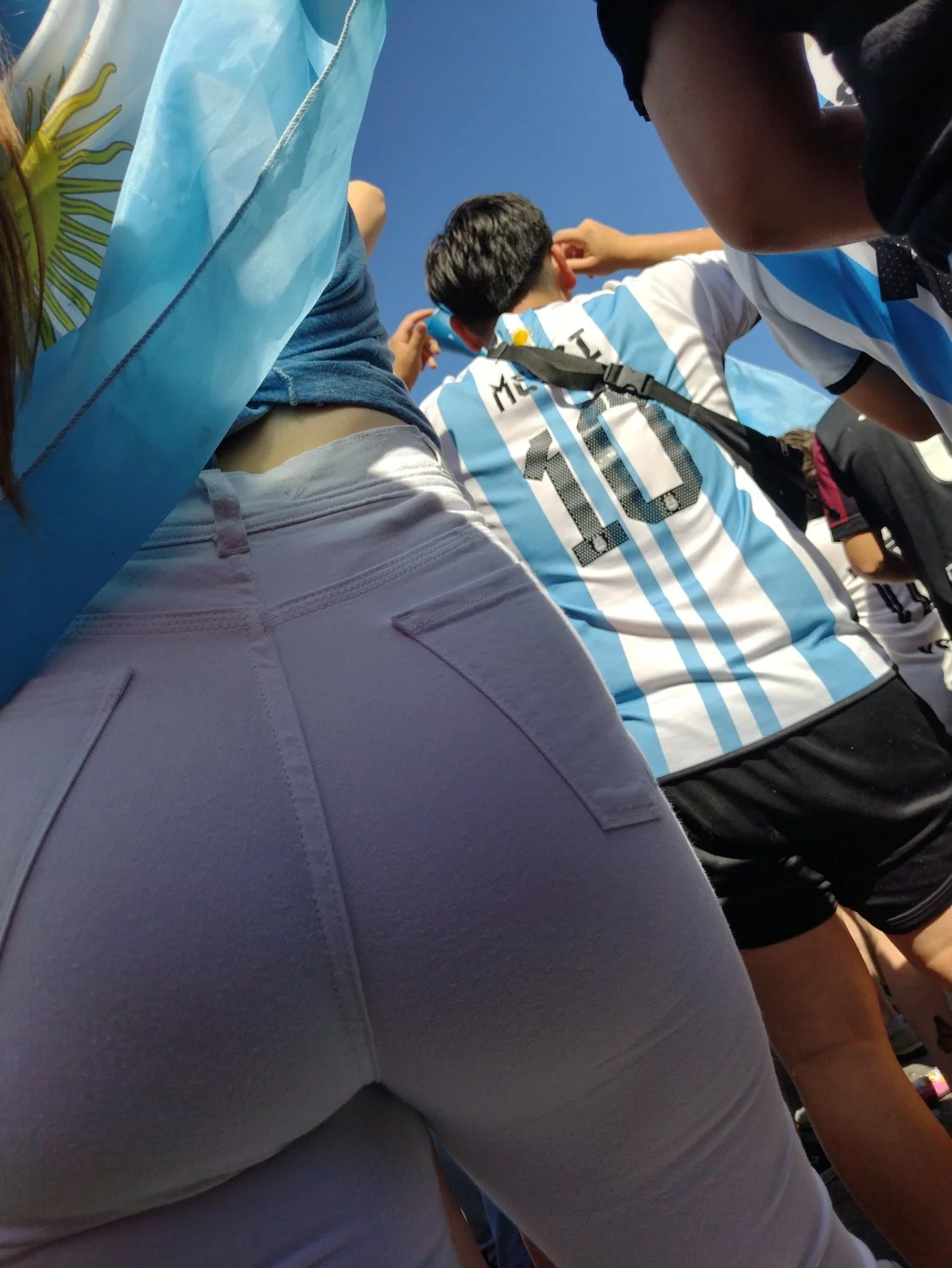 [VOYEUR] Colas mundialistas argentinas image 3