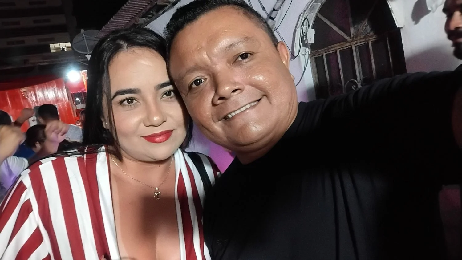 Gih putinha de Manaus liberada pelo marido pra ser deposito de esperma image 3