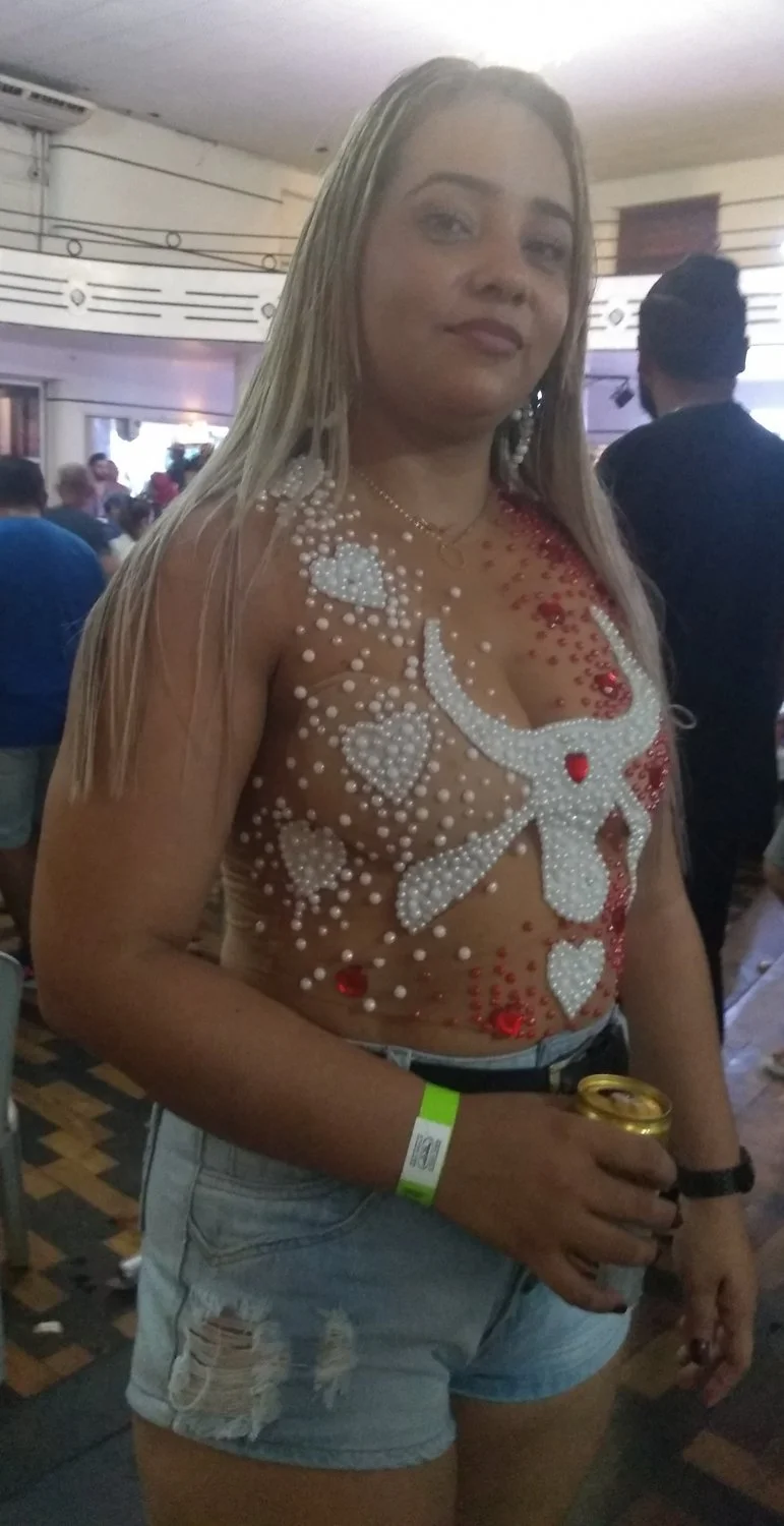 Gih putinha de Manaus liberada pelo marido pra ser deposito de esperma image 6