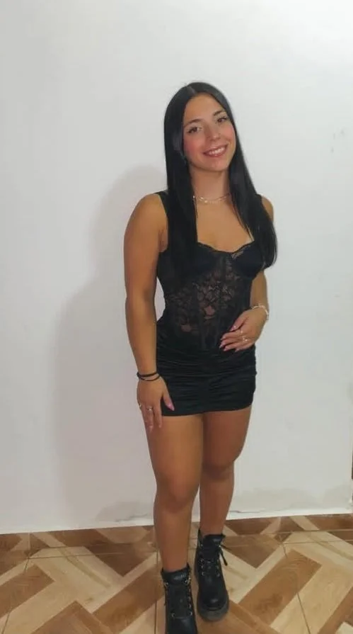 Mia image 3