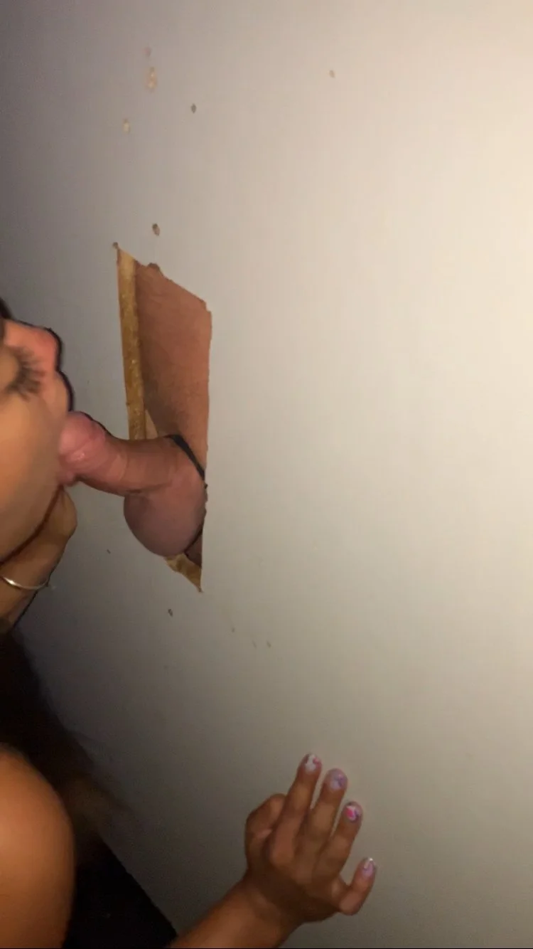 Teen gf sucked & fucked with dirty old men in gloryhole image 3