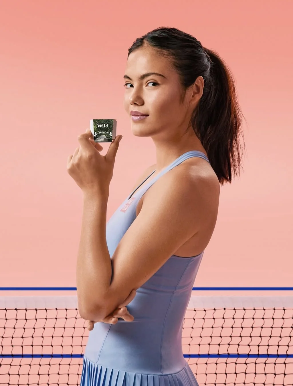Sexy tennis player Emma Raducanu! image 3