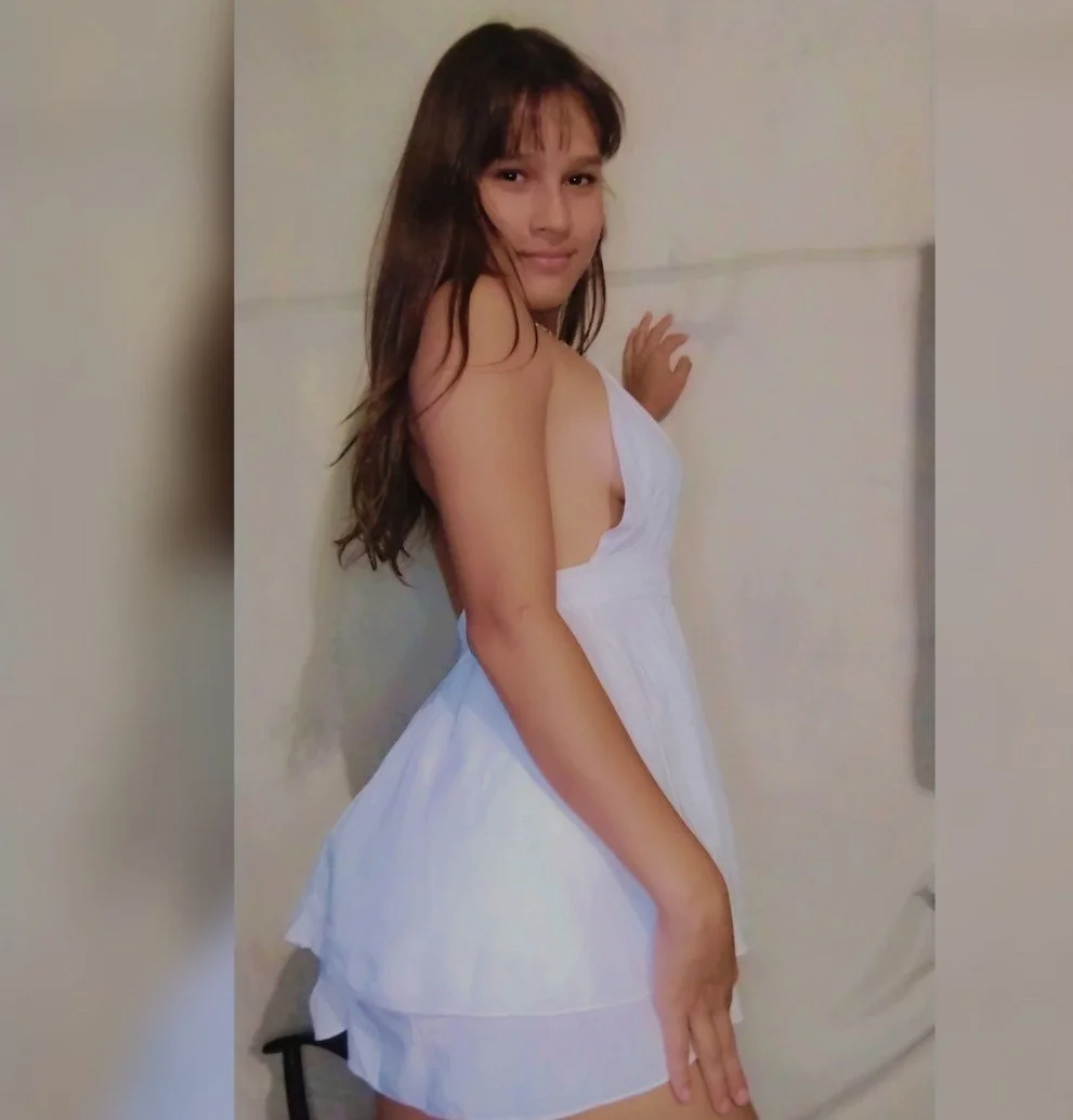 Celeste 🥵 foto de sus tetas 19 años main image
