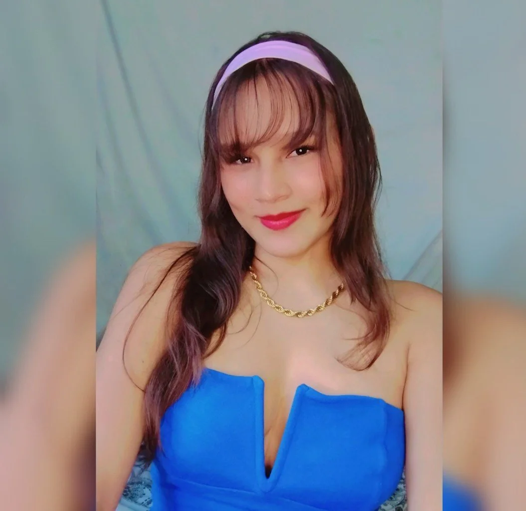 Celeste 🥵 foto de sus tetas 19 años image 4