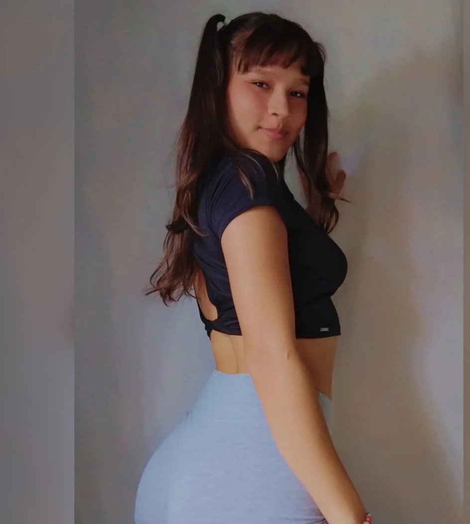 Celeste 🥵 foto de sus tetas 19 años image 9