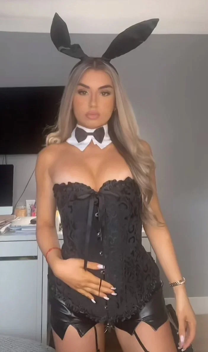 fcn slut image 3