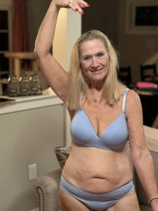 GILF ALICE image 9