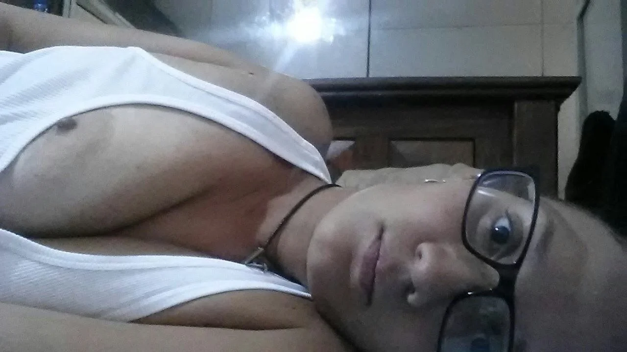 Beatriz RG una sexy milf española pt 5 image 8