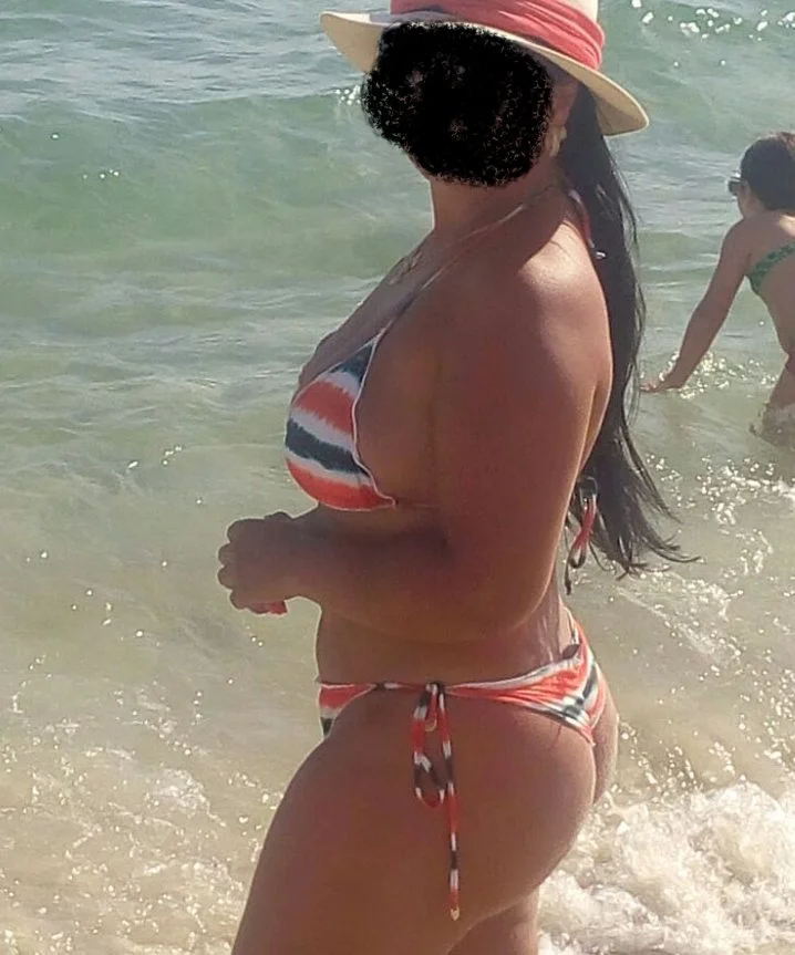 Marido "crente" tem fetiche em exibir a esposa "crente" filma ela escondido pros machos bater uma image 7