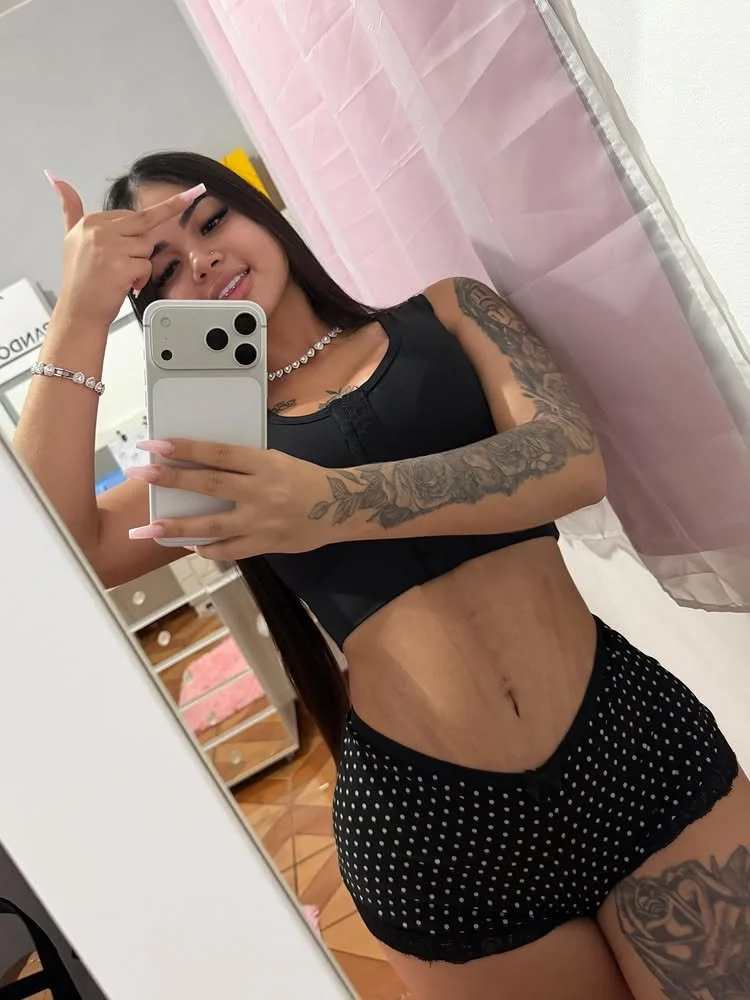 Hemilly Japinha Puta Muito Gostosa image 3