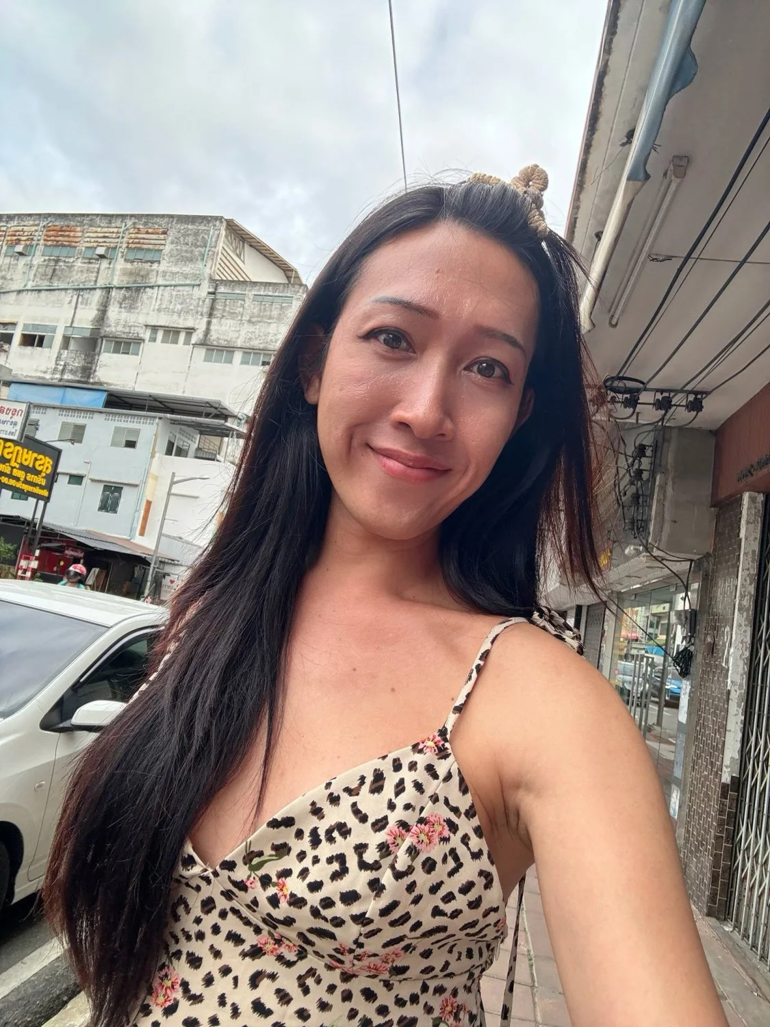 Anna trans tailandesa pauzuda - Thai shemale with a big cock image 25