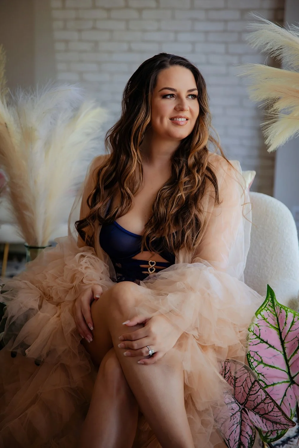 Chubby brunette wife boudoir image 2