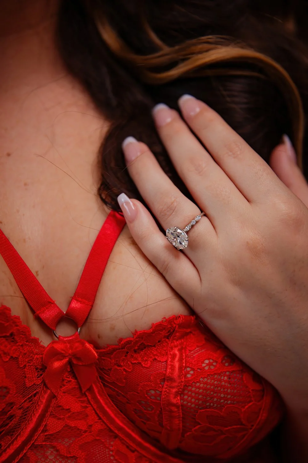 Chubby brunette wife boudoir image 28