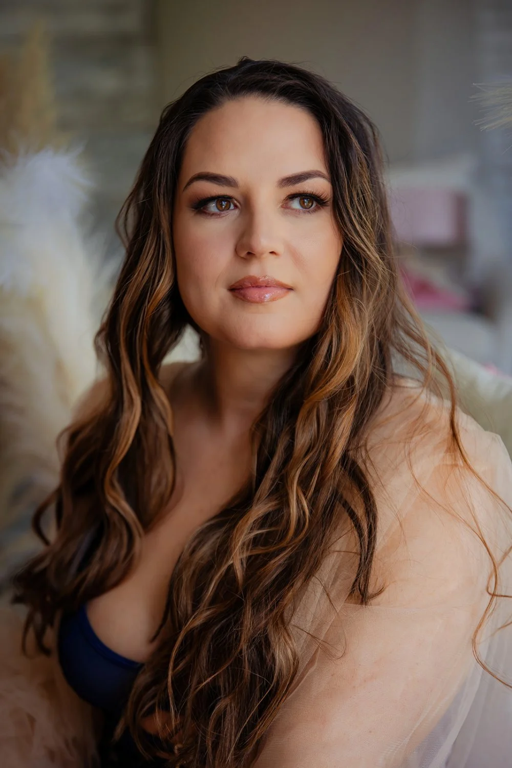 Chubby brunette wife boudoir image 3