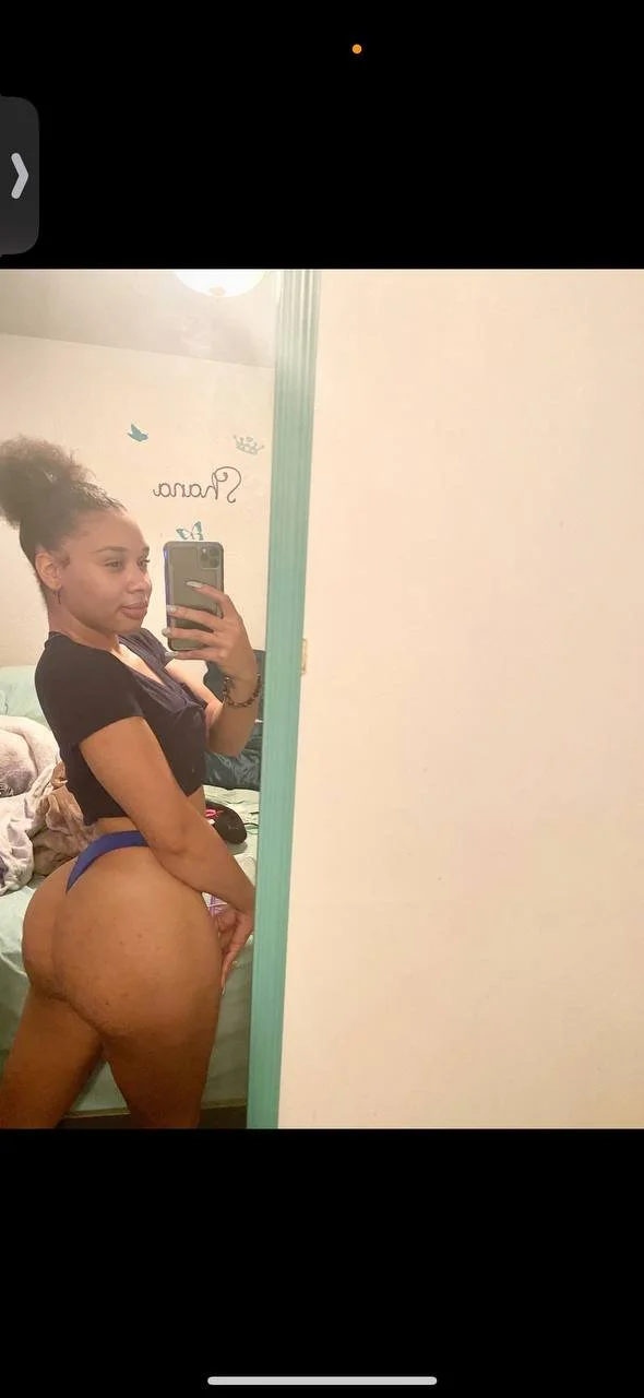Pretty 🤩 ass bitch image 6