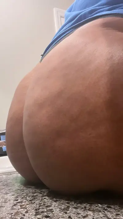 Therealltamira 👅🍑 cover image