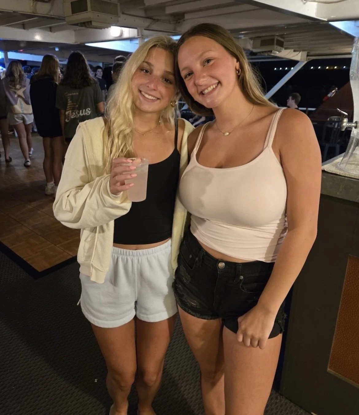 Jaidyn busty white 18 yr old teen Delano HS graduate slut image 21