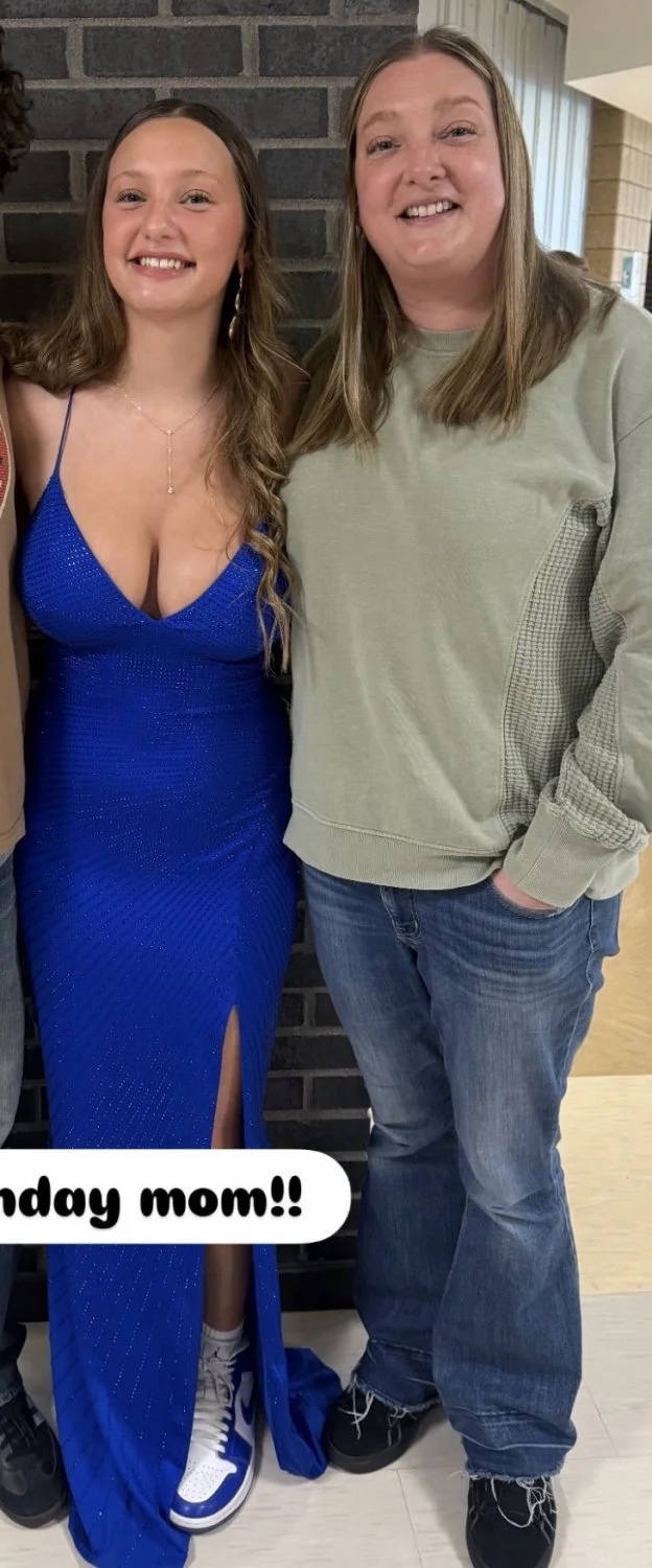 Jaidyn busty white 18 yr old teen Delano HS graduate slut image 24