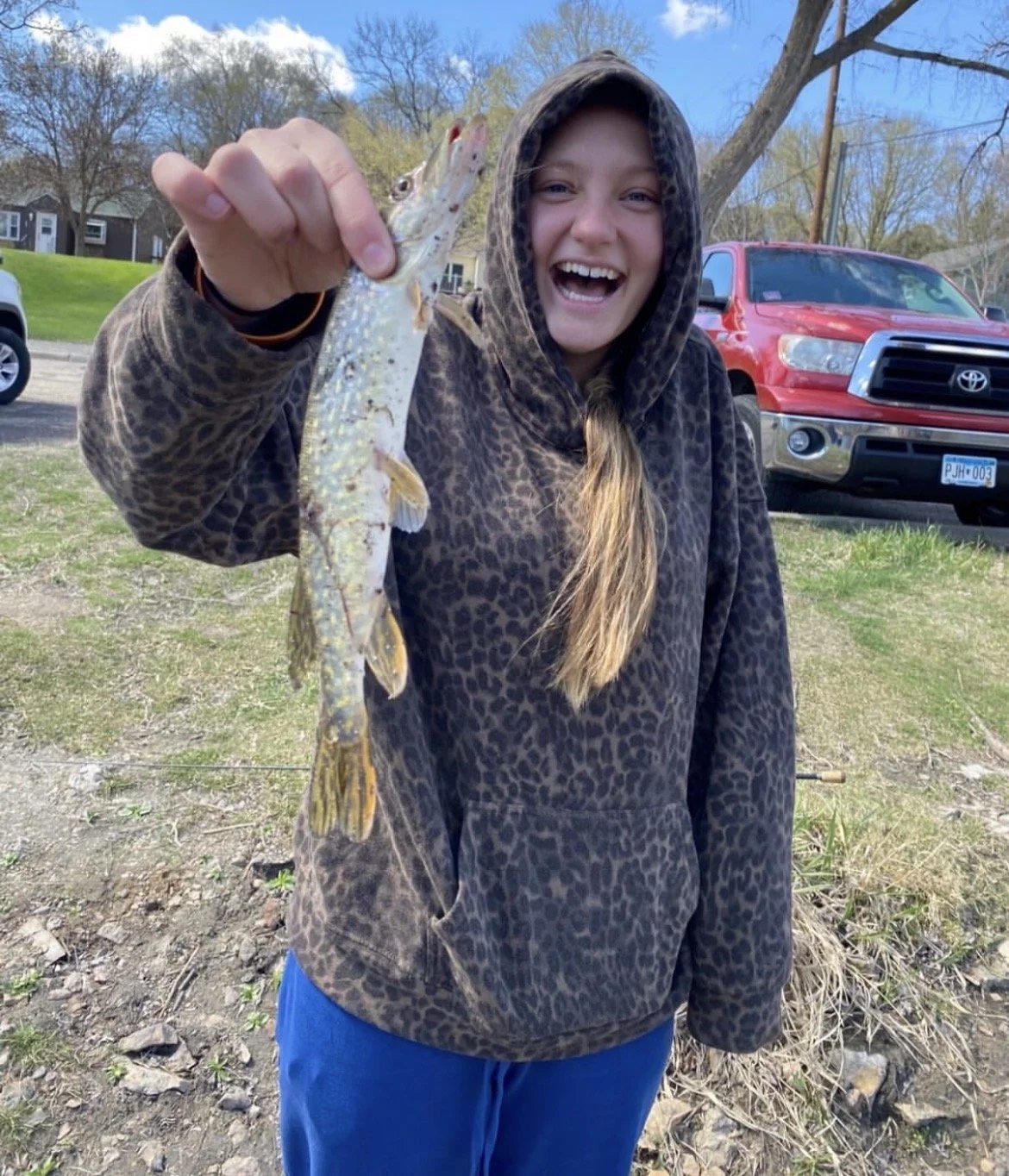 Jaidyn busty white 18 yr old teen Delano HS graduate slut image 27
