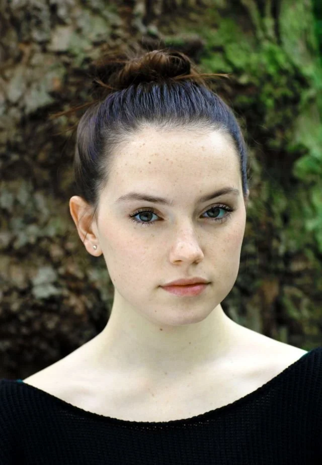 Daisy Ridley's sexy face image 6
